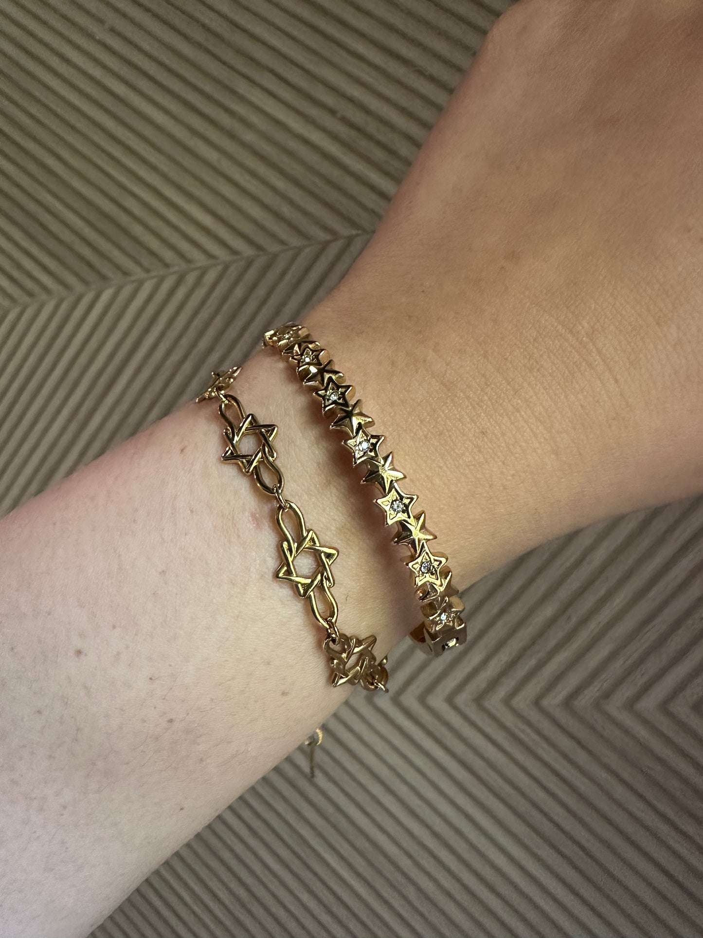 NOVA BANGLE